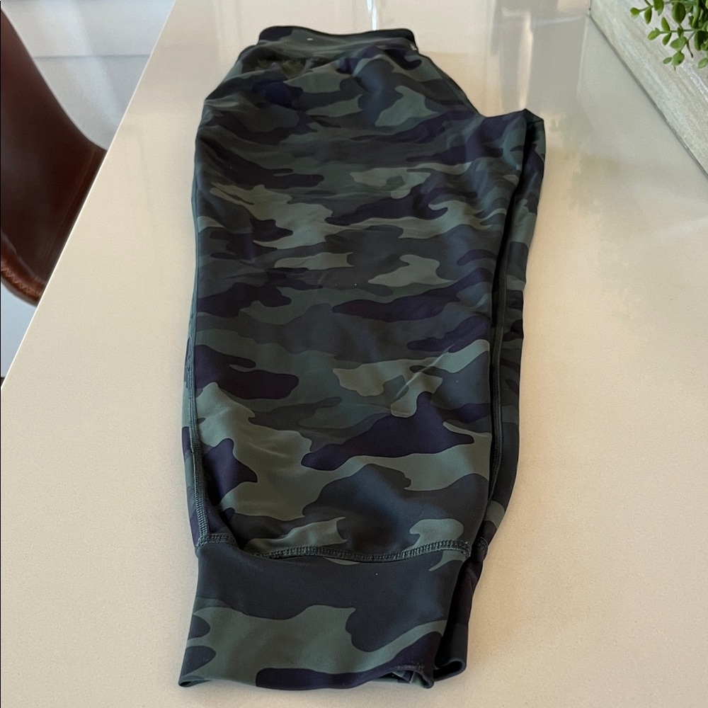 Old Navy Active Camouflage Joggers